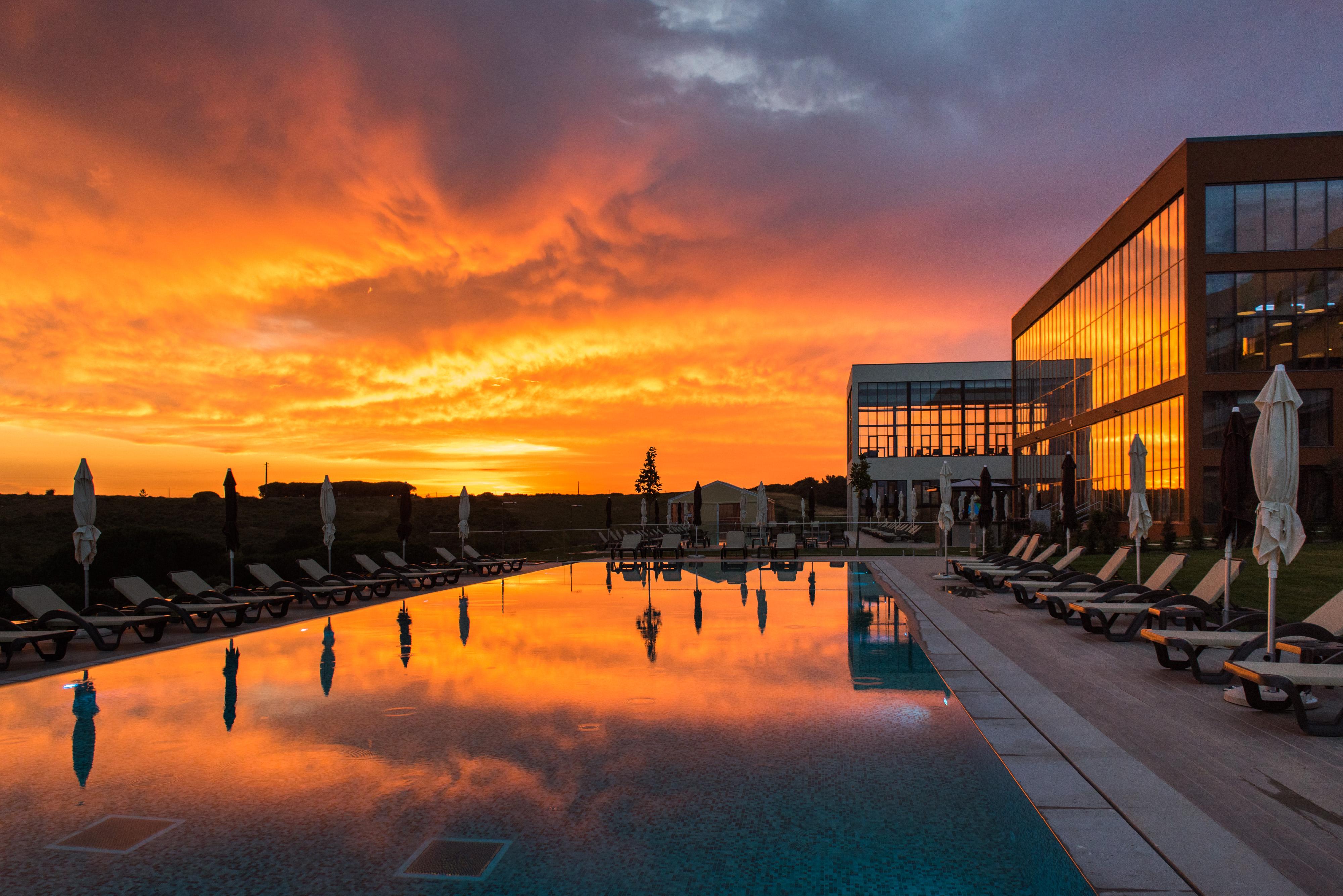 Vila Gale سينترا المظهر الخارجي الصورة Sunset at the Hotel