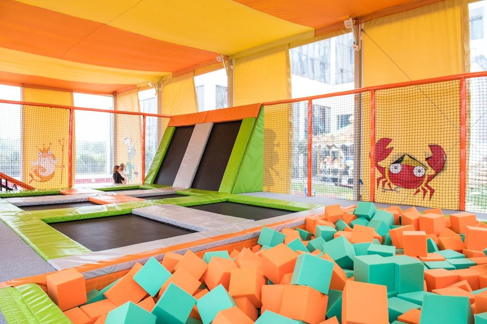 Vila Gale سينترا المظهر الخارجي الصورة A trampoline park in China